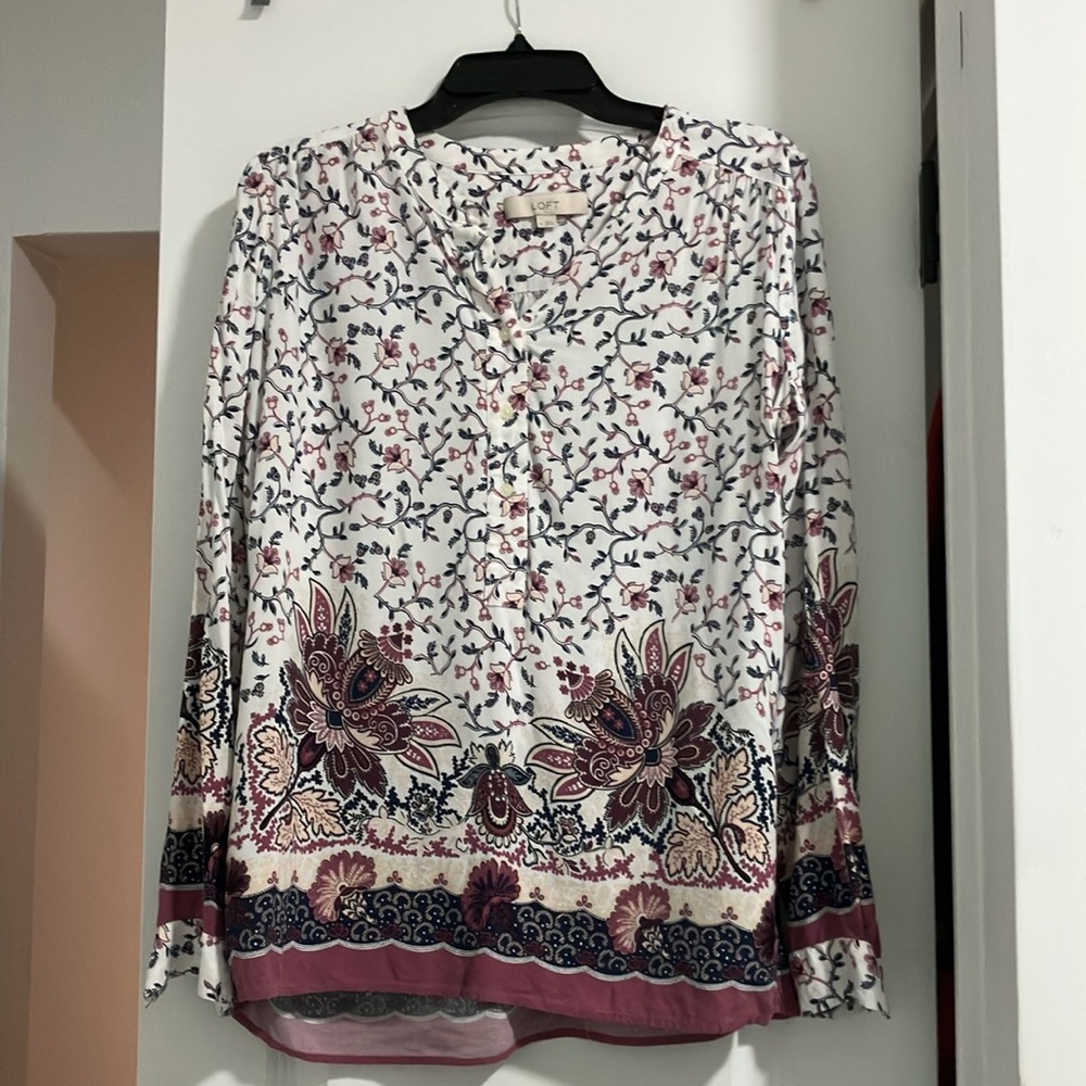 Navy and Burgundy Ann Taylor Loft blouse, size medium